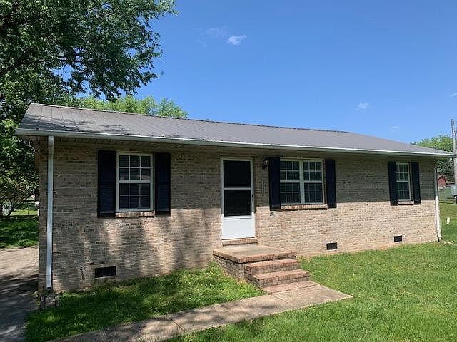 1st image of 321 Williams Cir