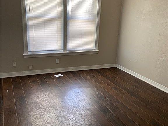 3rd image of 1349 Lillius St