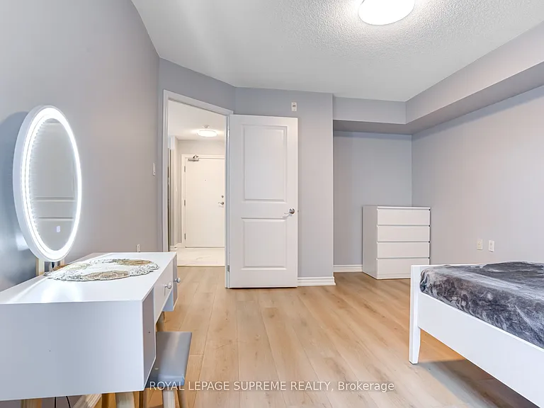 872 Sheppard Ave W #301 — Photo 13