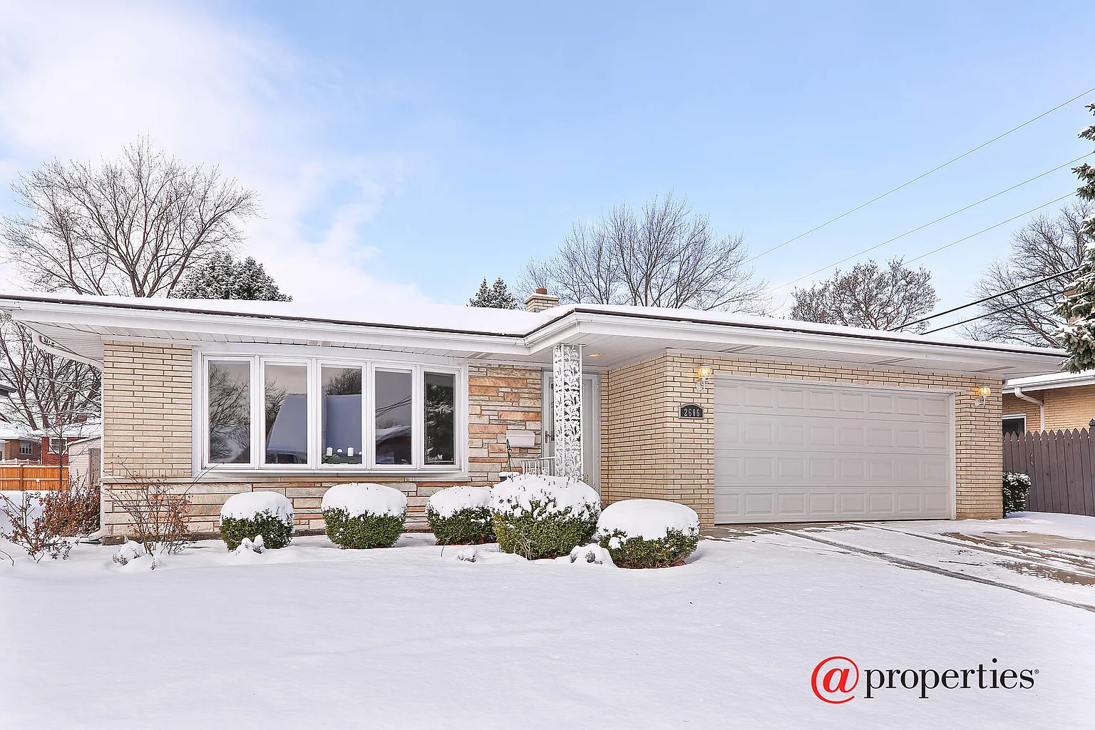 2606 Stratford Ave photo 1