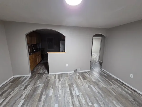 240 N 3rd St W, Mountain Home, ID 83647