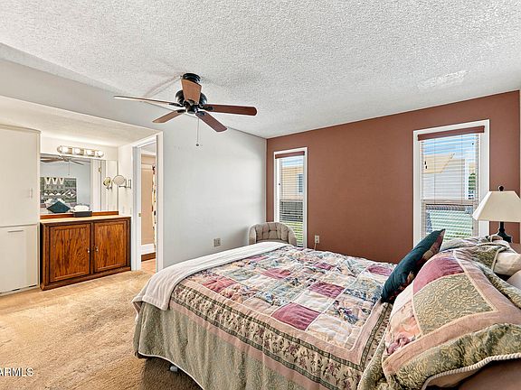 3rd image of 11018 W PALMERAS Drive