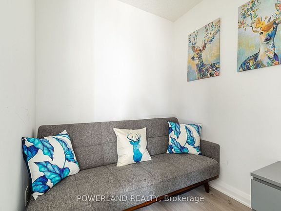 4th image of 155 Yorkville Ave #814