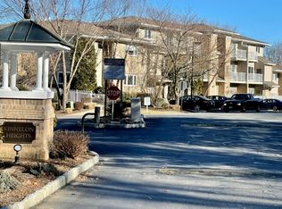 10 Breckenridge Ter, Kinnelon, NJ 07405