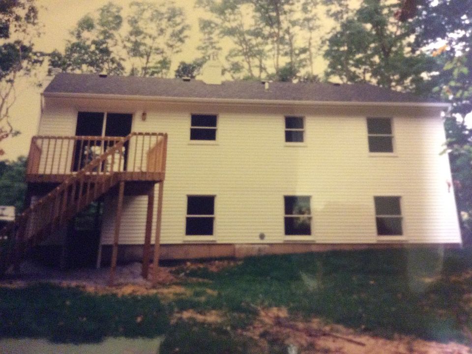2nd image of 3040 Rocky Point Rd