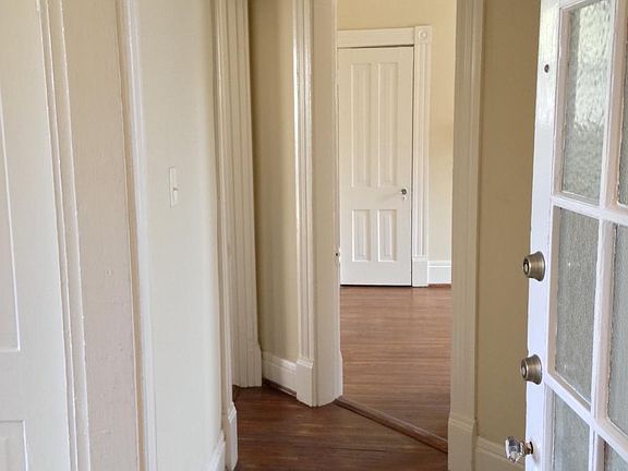 3rd image of 2800 Rivermont Ave #4