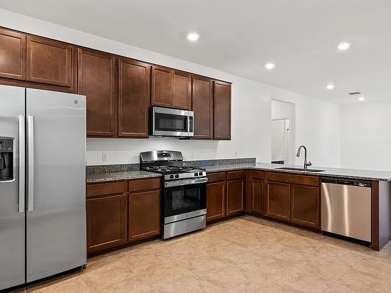 7093 W Muirwood Ln — Photo 7