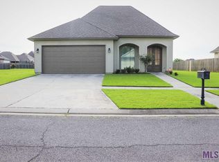 7248 Landry Dr, Zachary, LA 70791