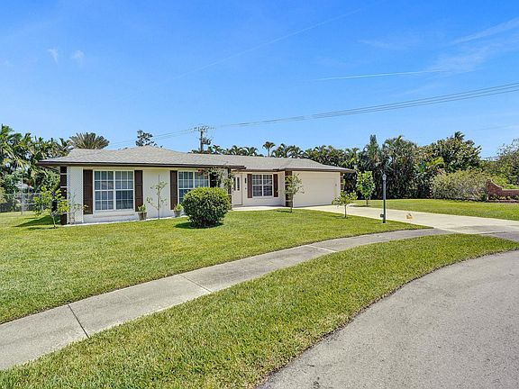 3rd image of 1160 SW 71st Avenue