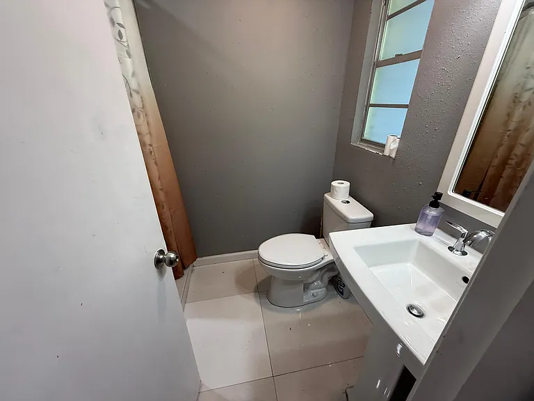 3126 Martha St — Photo 2