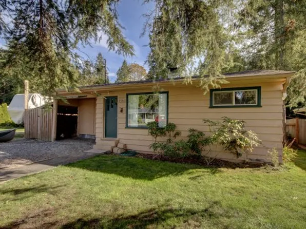 4939 Forsberg Dr, Blaine, WA 98230
