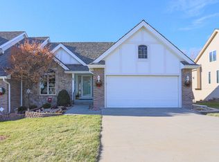 515 Golden Oaks Dr, Council Bluffs, IA 51503