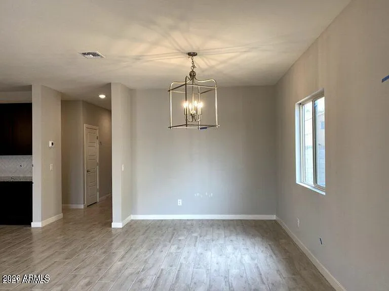 976 E White Wing Dr — Photo 5