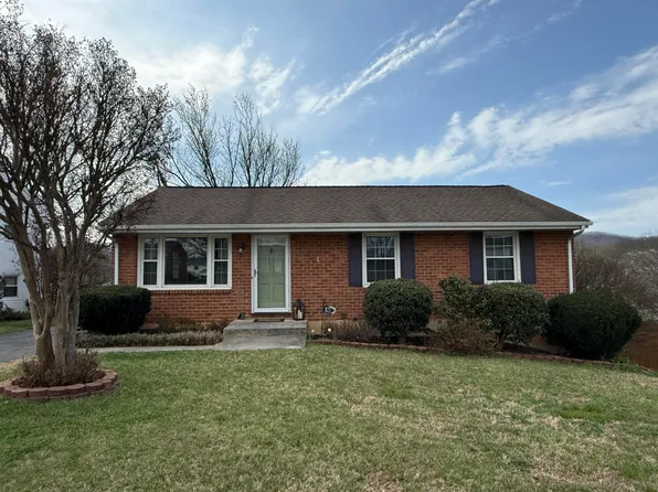 822 Moran Ave, Salem, VA 24153