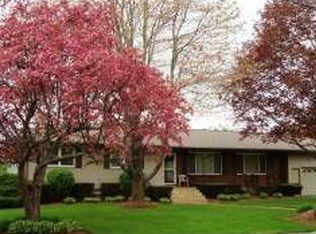 7 Dartmoor Dr, Shrewsbury, MA 01545