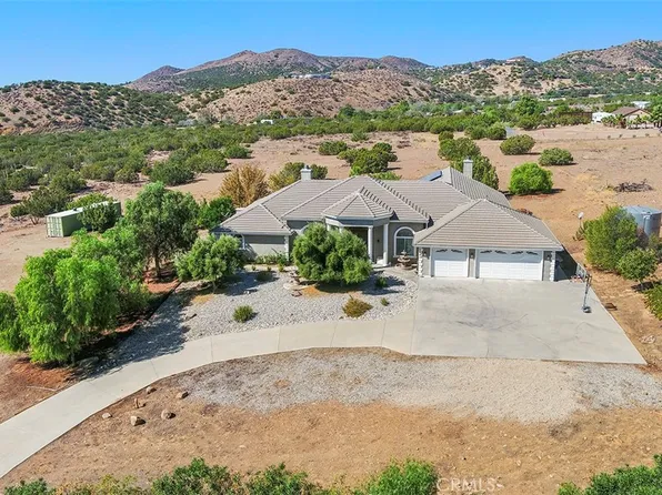 35049 Palgrave Rd, Acton, CA 93510