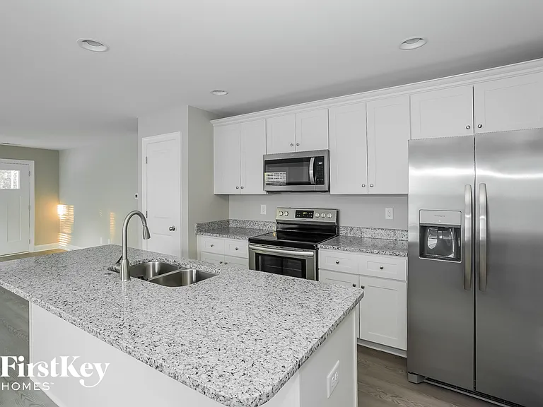 780 Cherrywood St — Photo 6
