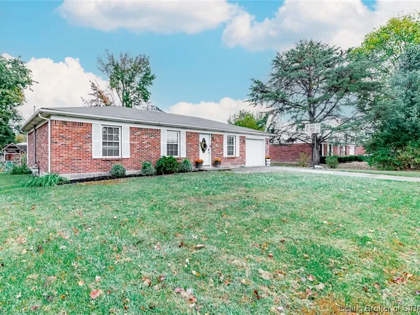 1002 Alabama Avenue, Sellersburg, IN 47172