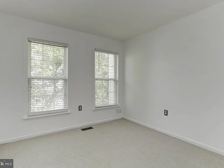 9197 Carriage House Ln #44 — Photo 13