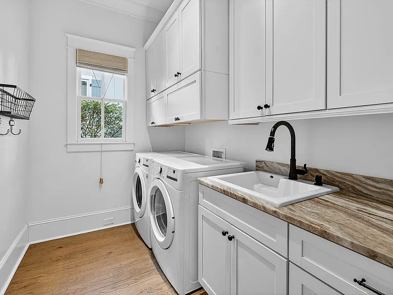 1030 Village Oaks Ln — Photo 25
