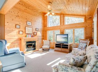 13007 Mulligan Cir, Lindstrom, MN 55045