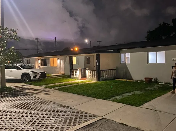 2240 NW 18th St, Miami, FL 33125