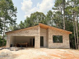 116 Pinedale Dr, Carriere, MS 39426