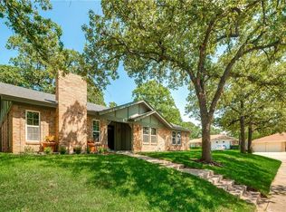 2908 Spring Oaks Ct, Bedford, TX 76021