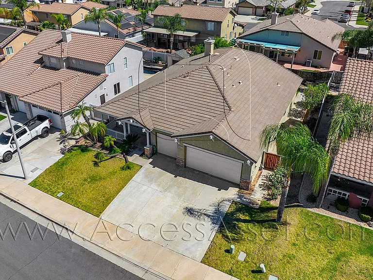 27090 Adelanto Dr — Photo 16