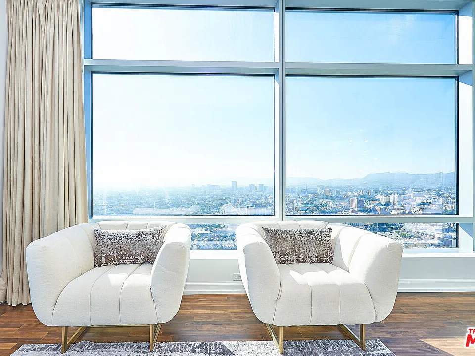 900 W Olympic Blvd #37B