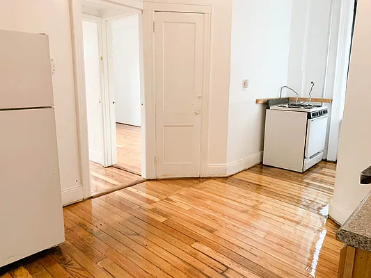 Rented by Ulas Real Estates Inc | media 6