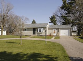 18796 S Fisher Lake Rd, Three Rivers, MI 49093