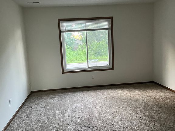 4th image of 3303 Cabaret Trl S APT 6