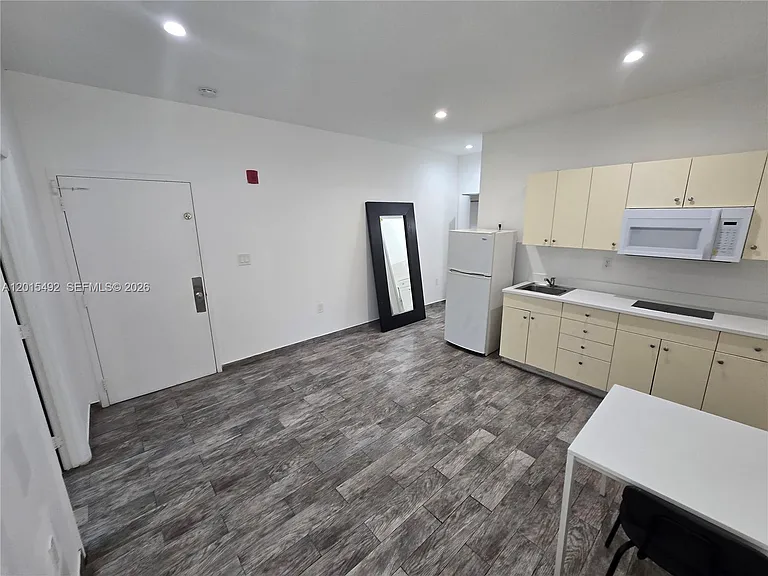 1345 Pennsylvania Ave #2A — Photo 5