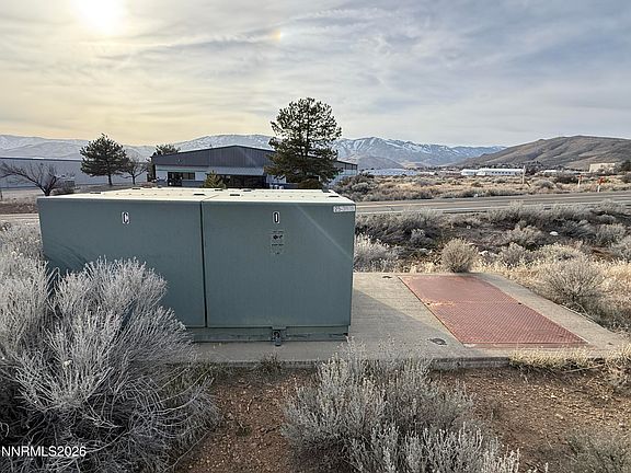 2nd image of 3472 Arrowhead Dr