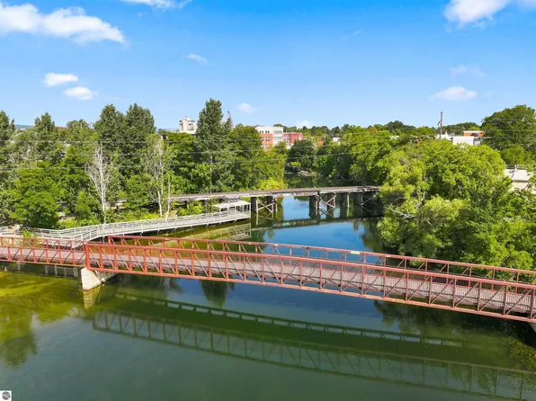641 Riverine Dr Condo 304, Traverse City, MI 49684
