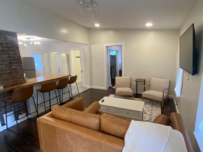 2322 Cecil Ave — Photo 4
