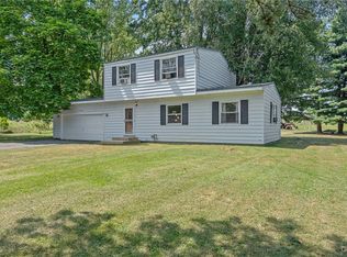 1668 Fort Hill Rd, Phelps, NY 14532