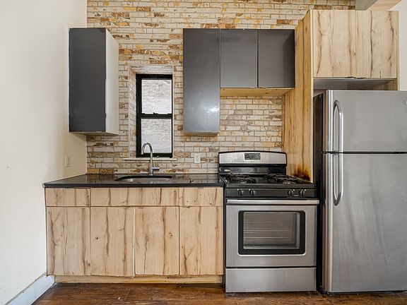 4th image of 620 Wilson Ave #1