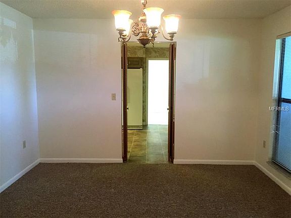 3rd image of 4571 Hillman Ln
