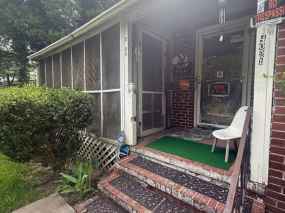 4th image of 4021 San Juan Ave
