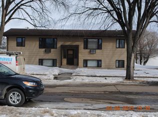 2016 5th St NW APT 3, Minot, ND 58703
