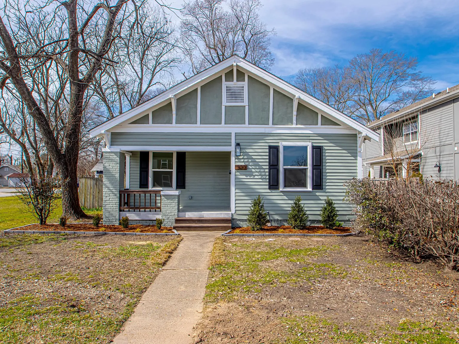 3 bed, 1062 sqft, $1,750 — Photo 1