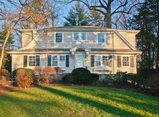 50 Summit Ave, Bronxville, NY 10708