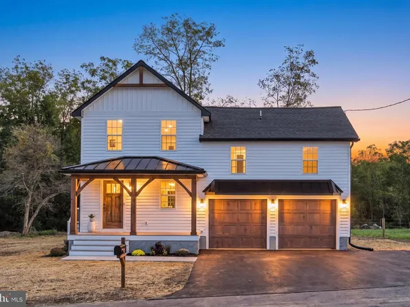 40 Forrest Rd, Honey Brook, PA 19344