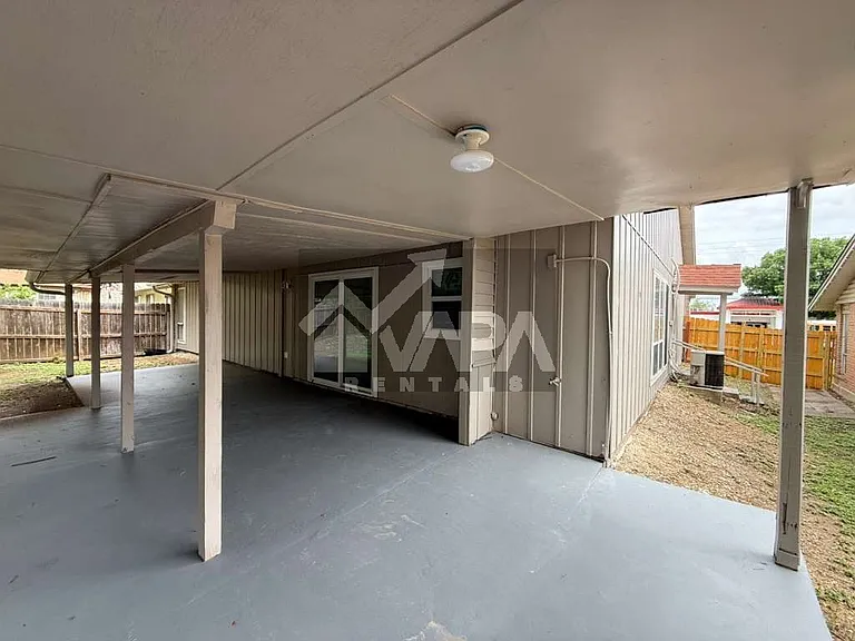 7729 Narrow Pass Dr — Photo 18