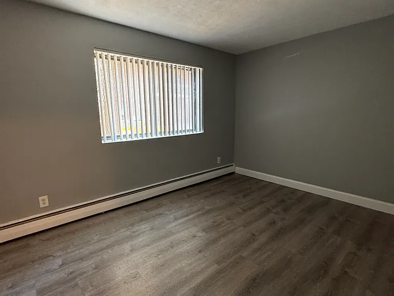 247 Main St — Photo 4