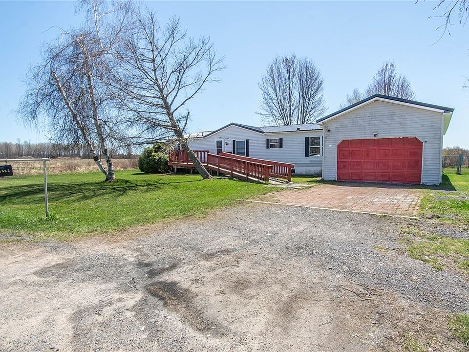 1st image of 20552 Pine Ave
