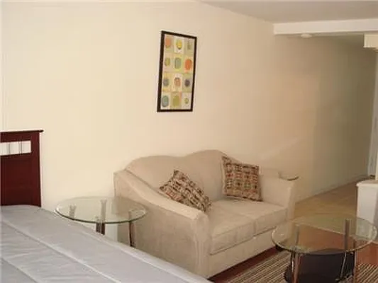 Rented by Luxury Property Group | media 5