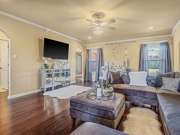 4th image of 5909 Little Elm Ln